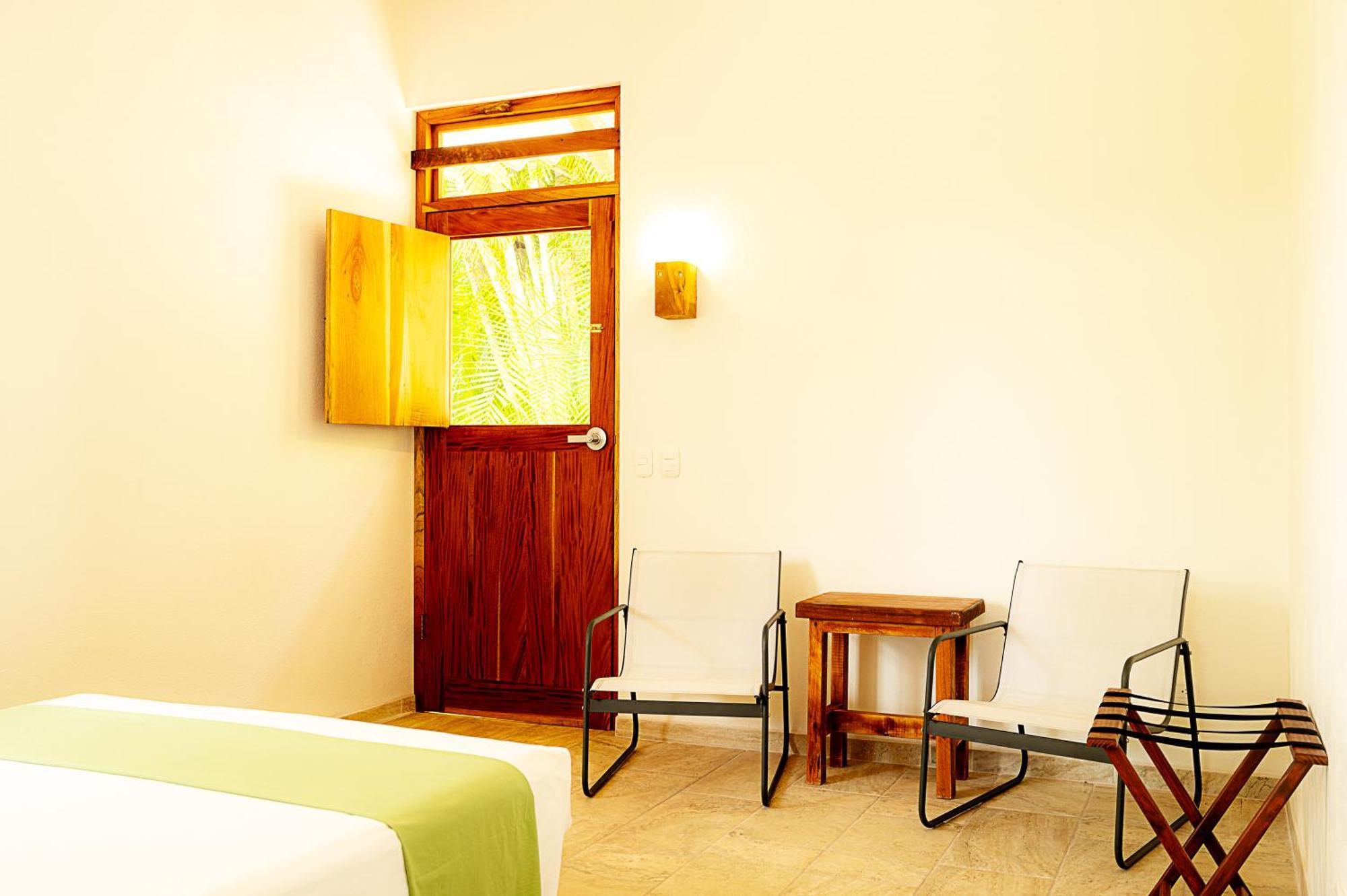 לינה וארוחת בוקר Playa Bejuco  Casa Laureles מראה חיצוני תמונה